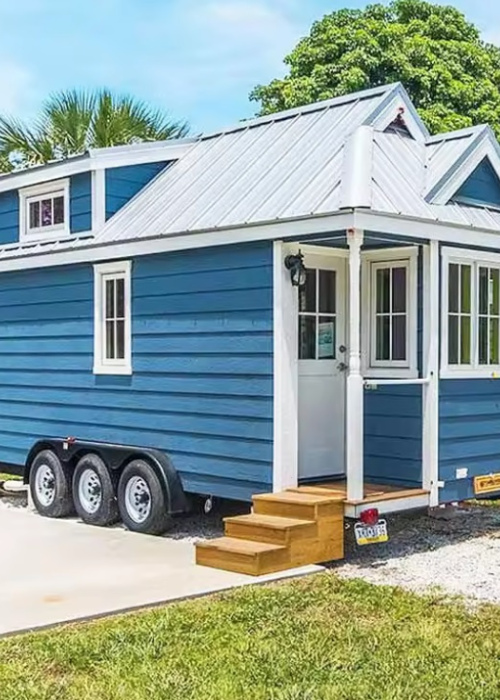 Tiny Home on wheels 14 210sf Steel, Aluminum and Wood Manufactured by PCM Florida