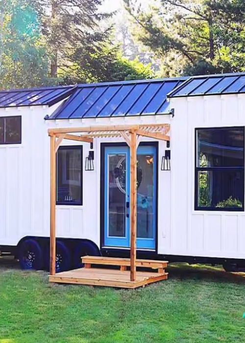 Tiny Home on wheels 9 165sf Steel, Aluminum and Wood Manufactured by PCM Florida